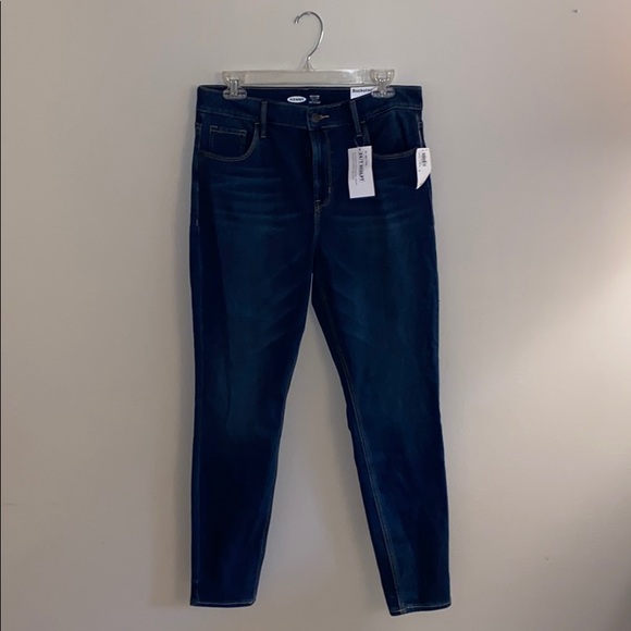 Old Navy Pants - Old Navy Rockstar jeans